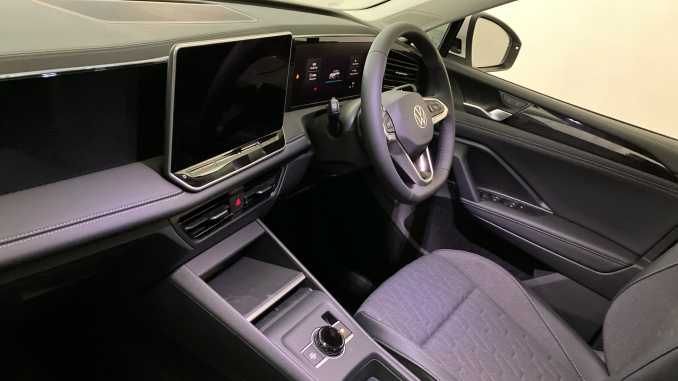 Volkswagen Tiguan 1.5 eTSI Match 5dr DSG Petrol Estate - Image 2